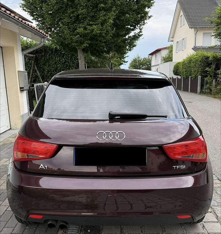 Gebraucht Audi A1 Ambition 122 PS (89 kW) 2011 Violett Kleinwagen