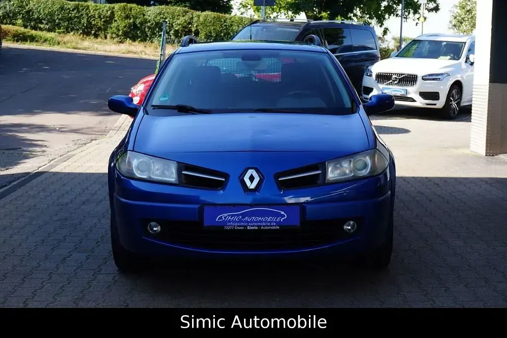 Gebraucht Renault Mégane III Avantage 111 PS (81 kW) 2009 Blau Limousine