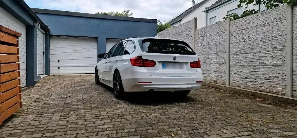 Gebraucht BMW 320 184 PS (135 kW) 2013 Weiß Kombi