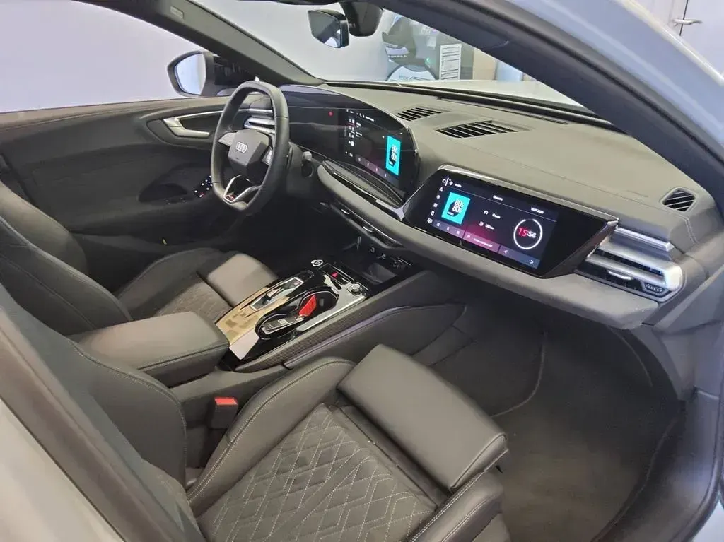 Gebraucht Audi A5 Ambiente 150 PS (110 kW) 2025 2y gletscherweiß metallic Limousine