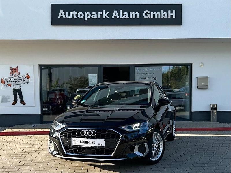 Schwarz Gebraucht 2023 Audi A3 Sportback Sport Limousine | 24.499 € (Fairer Preis) - Bild 1/4
