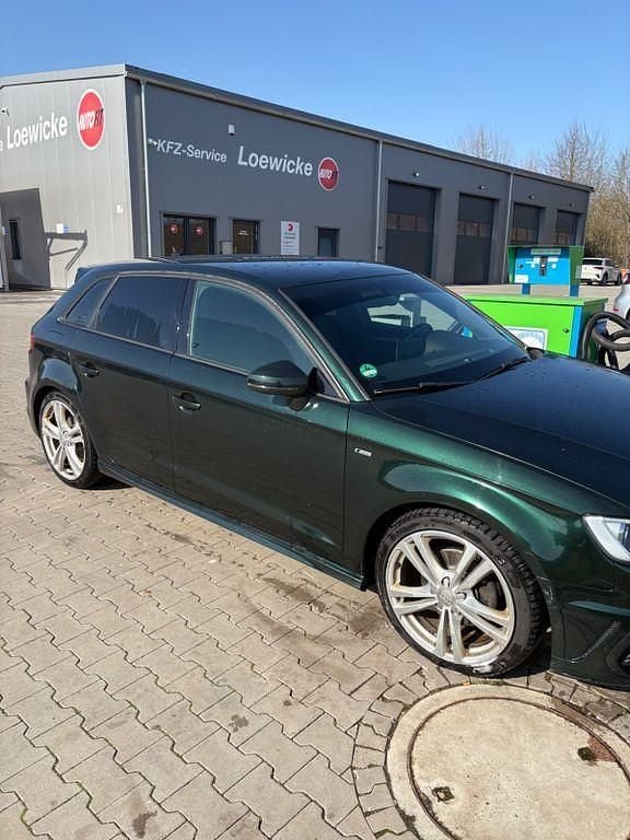 Gebraucht Audi A3 S-Line 150 PS (110 kW) 2016 Grün Limousine