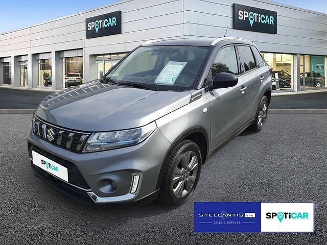 Grau Gebraucht 2021 Suzuki Vitara Club SUV | 16.885 € (Fairer Preis) - Bild 1/2