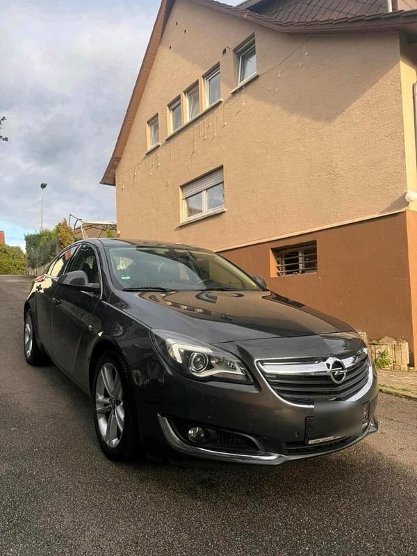 Grau Gebraucht 2016 Opel Insignia Limousine | 8.900 € (Fairer Preis) - Bild 1/4