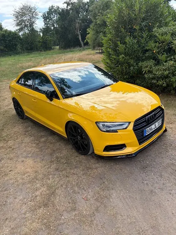 Gebraucht Audi A3 Sport 116 PS (85 kW) 2018 Gelb Limousine