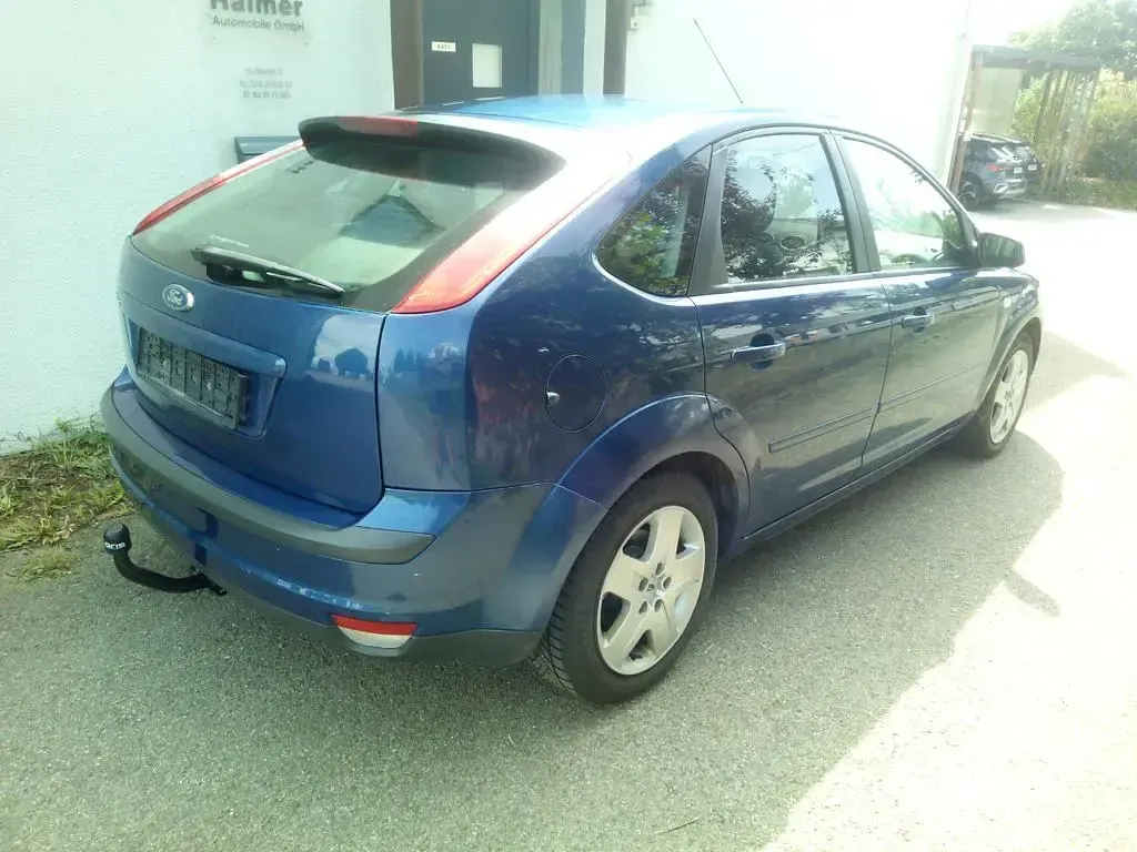 Gebraucht Ford Focus Style 116 PS (85 kW) 2008 Blau Limousine