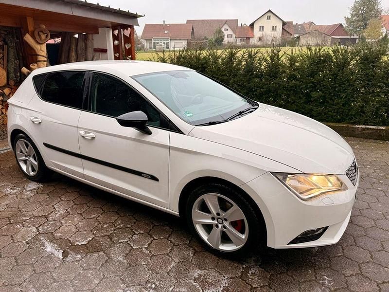 Gebraucht Seat Leon 125 PS (91 kW) 2013 Weiß Kombi
