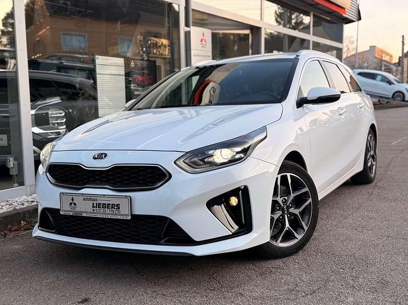 Gebraucht Kia Ceed Sportswagon GT-Line 140 PS (102 kW) 2020 Weiß Kombi