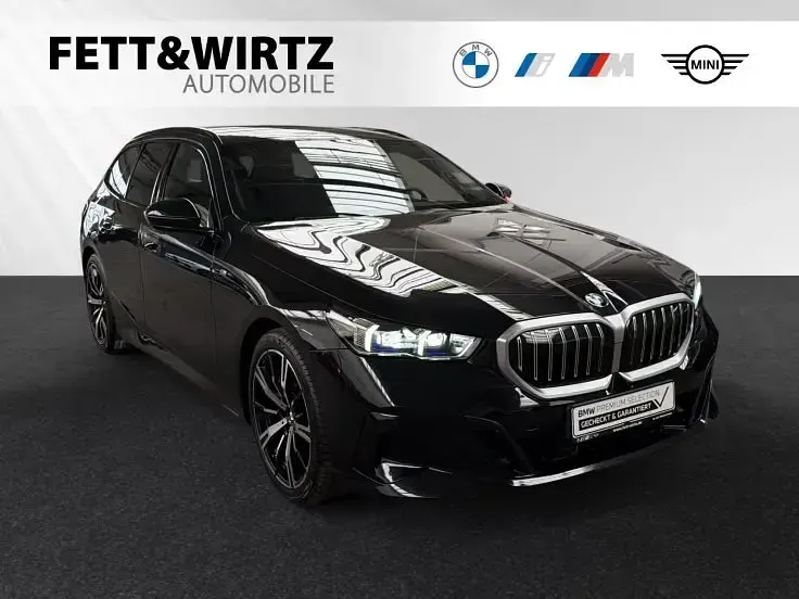 Gebraucht BMW 520 M Sport 197 PS (144 kW) 2025 Kombi
