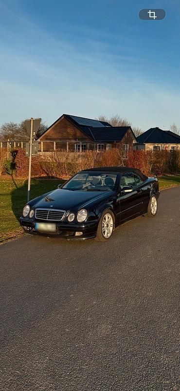 Gebraucht Mercedes CLK320 218 PS (160 kW) 2000 Blau Cabrio