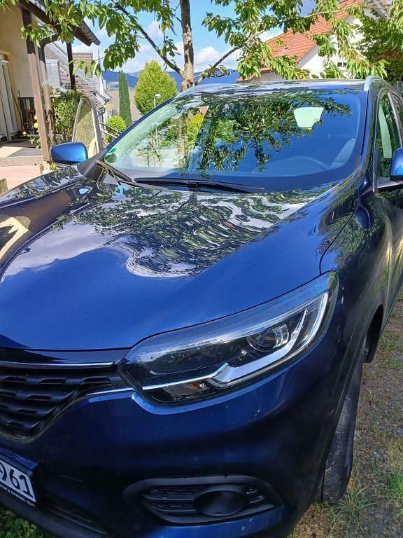 Blau Gebraucht 2019 Renault Kadjar LIMITED SUV | 17.900 € (Fairer Preis) - Bild 1/4