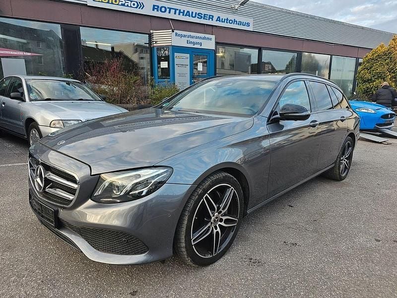 Gebraucht Mercedes E350 258 PS (189 kW) 2017 Grau Kombi