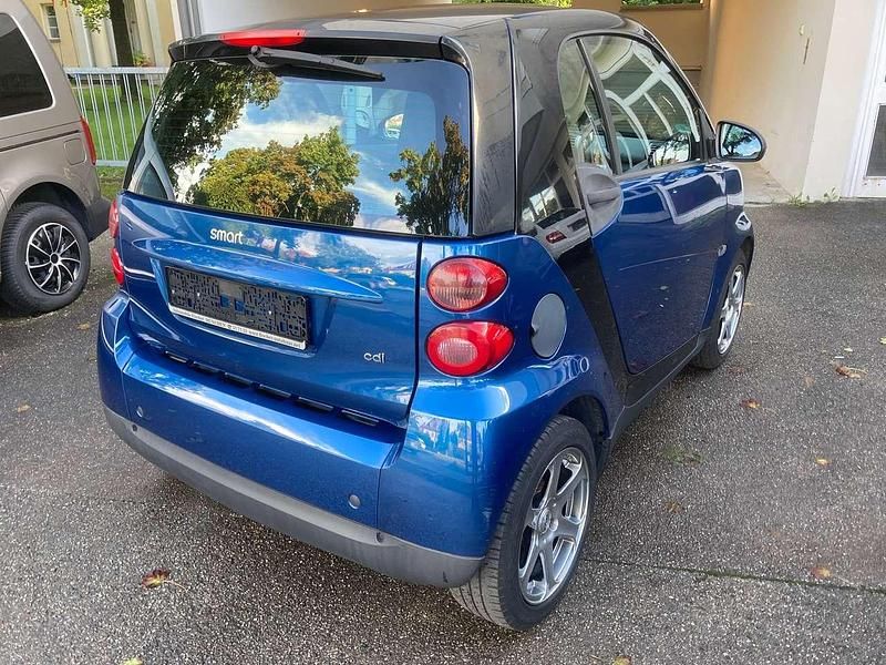 Gebraucht Smart ForTwo Coupé Pure 54 PS (39 kW) 2010 Blau Kleinwagen