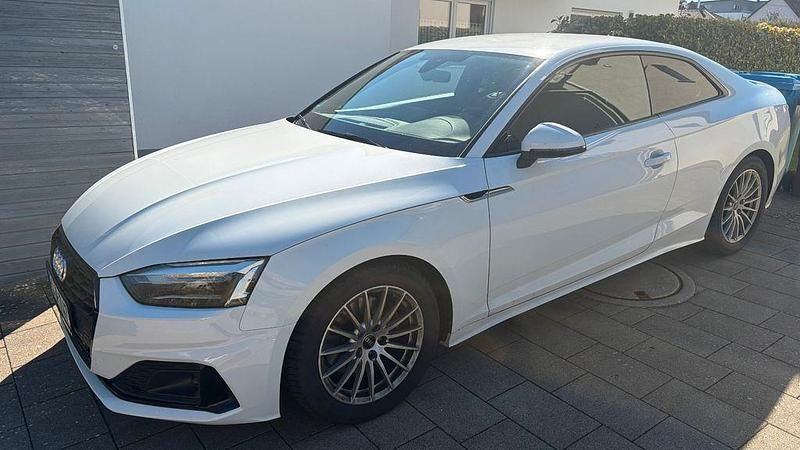 Gebraucht Audi A5 S-Line 163 PS (119 kW) 2022 Weiß Coupé