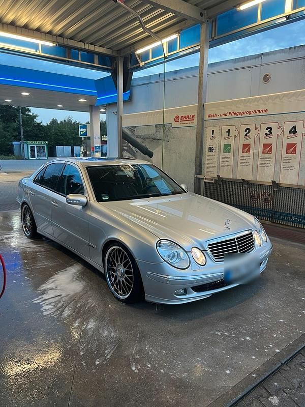 Gebraucht Mercedes E280 Avantgarde 231 PS (169 kW) 2005 Silber Limousine