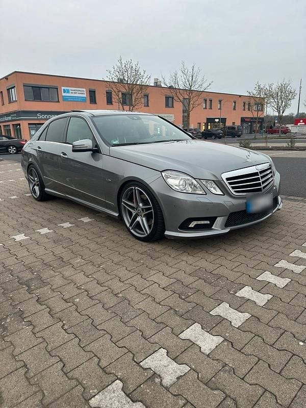 Gebraucht Mercedes 350 AMG 265 PS (194 kW) 2011 Grau Limousine