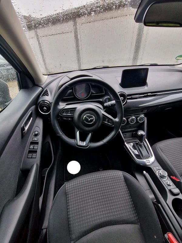 Gebraucht Mazda 2 90 PS (66 kW) 2017 Silber Limousine