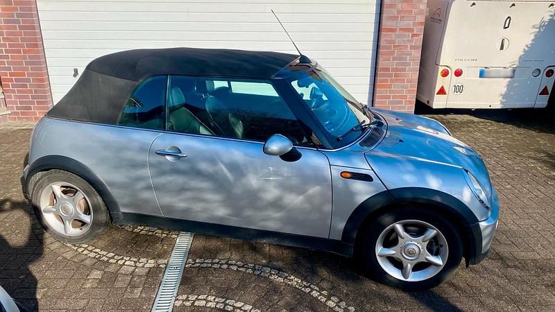 Gebraucht Mini Cooper Cabriolet 116 PS (85 kW) 2005 Silber Cabrio