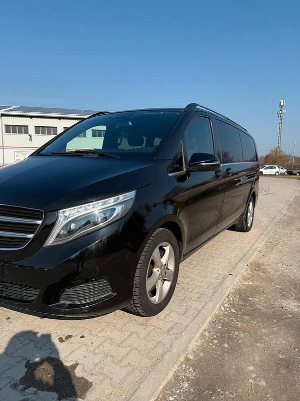 Gebraucht Mercedes V250 190 PS (139 kW) 2017 Schwarz Van / Kleinbus