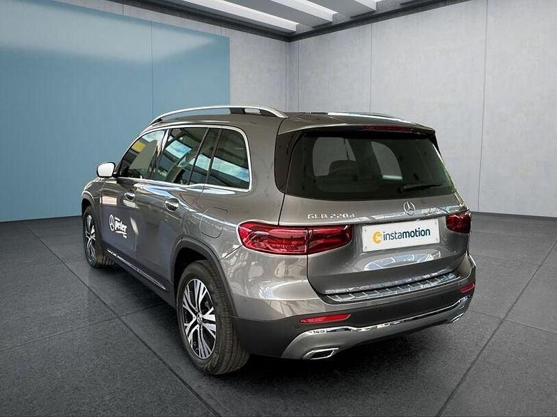 Gebraucht Mercedes GLB220 190 PS (139 kW) 2025 Grau SUV