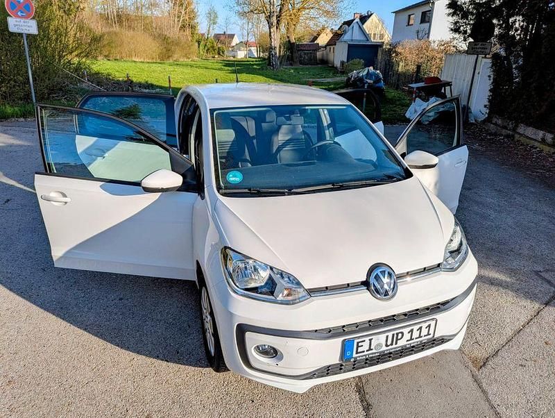 Second-hand VW up! 60 CP (44 kW) 2019 Alb Hatchback