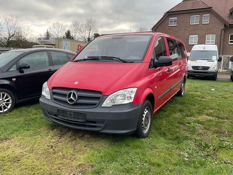 Rot Gebraucht 2013 Mercedes Vito Van / Kleinbus | 7.900 € (Superpreis) - Bild 1/4