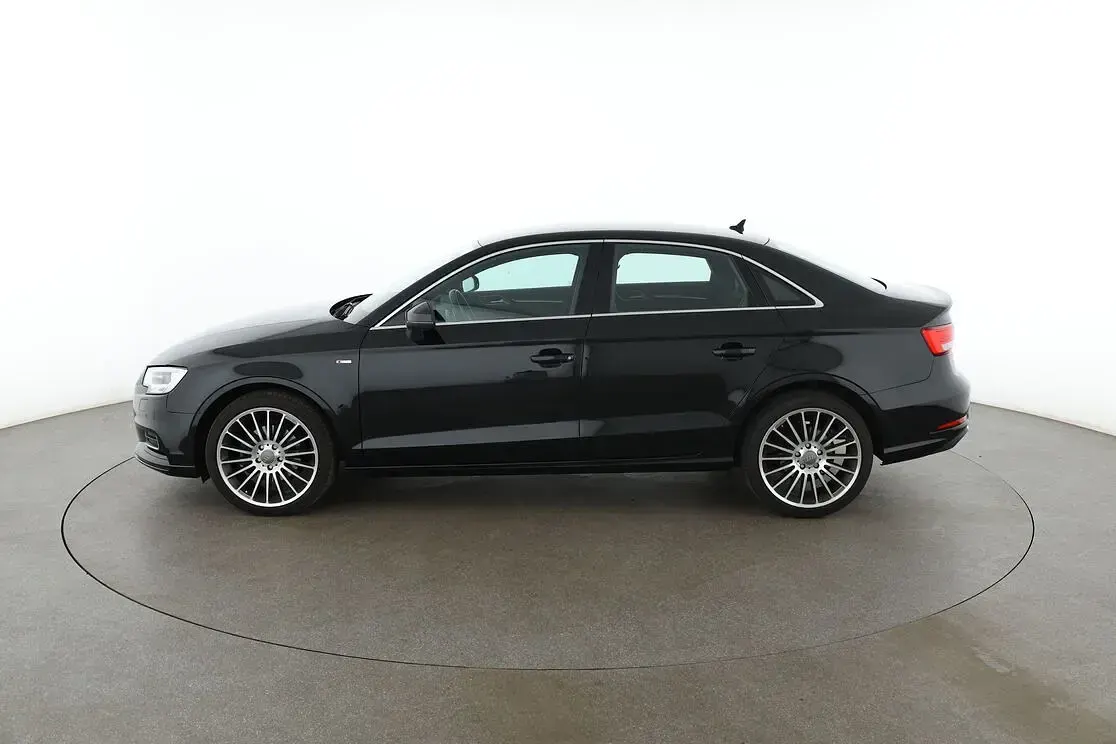 Gebraucht Audi A3 Design 110 PS (80 kW) 2019 Schwarz Limousine