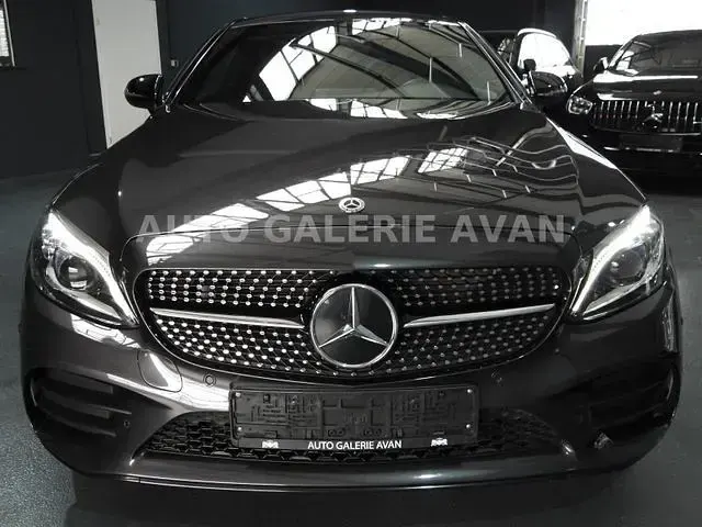 Gebraucht Mercedes C300 AMG 258 PS (189 kW) 2019 Grün Coupé
