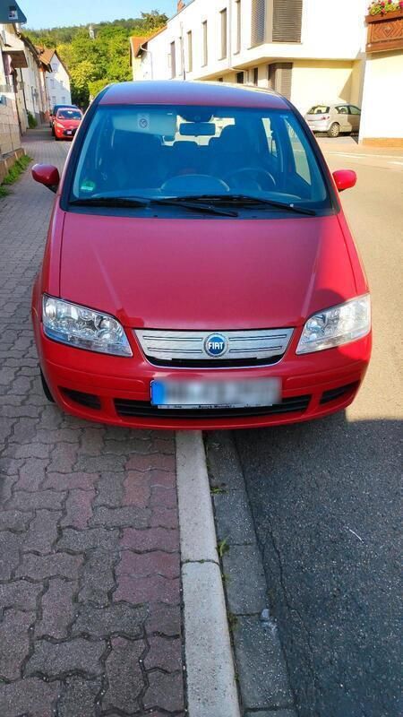 Rot Gebraucht 2008 Fiat Idea Van / Kleinbus | 1.500 € (Fairer Preis) - Bild 1/4