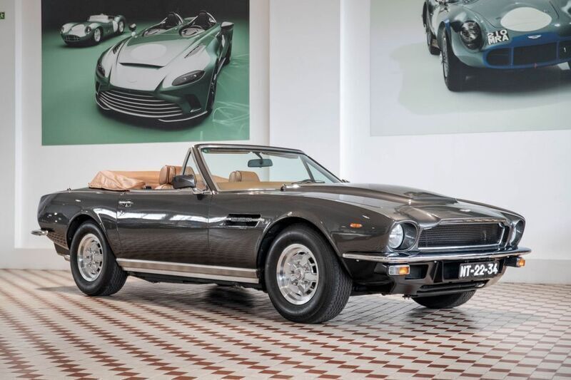 Grau Gebraucht 1982 Aston Martin V8 Coupé | 235.000 € - Bild 1/4