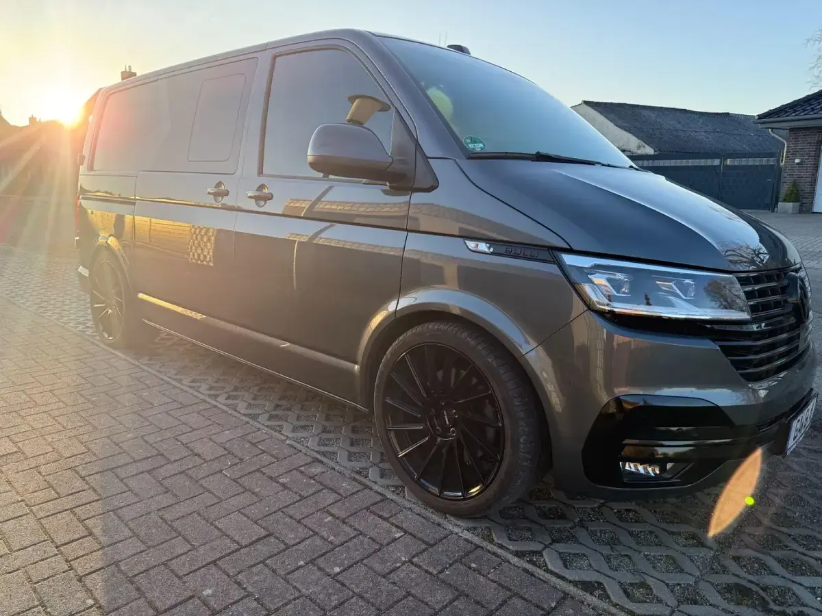Usata VW Multivan 199 CV (146 kW) 2020 Grigio Monovolume