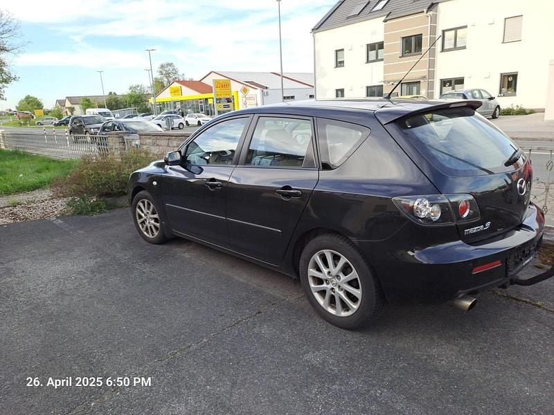 Schwarz Gebraucht 2009 Mazda 3 Limousine | 2.200 € (Fairer Preis) - Bild 1/4