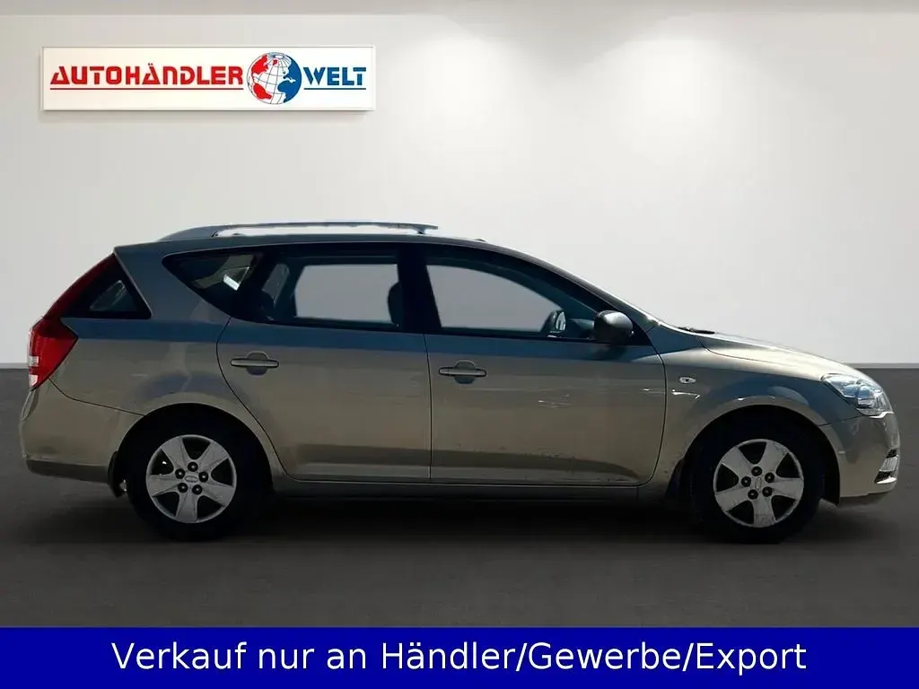 Brugt Kia Ceed 105 HK (77 kW) 2011 Grå Hatchback