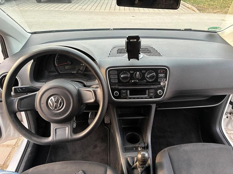 Gebraucht VW up! 60 PS (44 kW) 2015 Weiß Kleinwagen