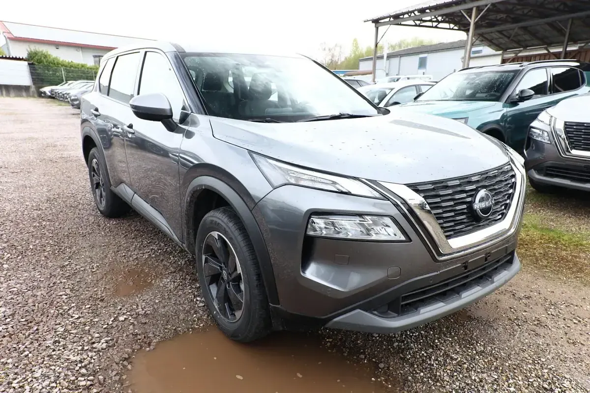 Neu Nissan X-Trail Acenta 163 PS (119 kW) 2026 Dark grey metallic SUV