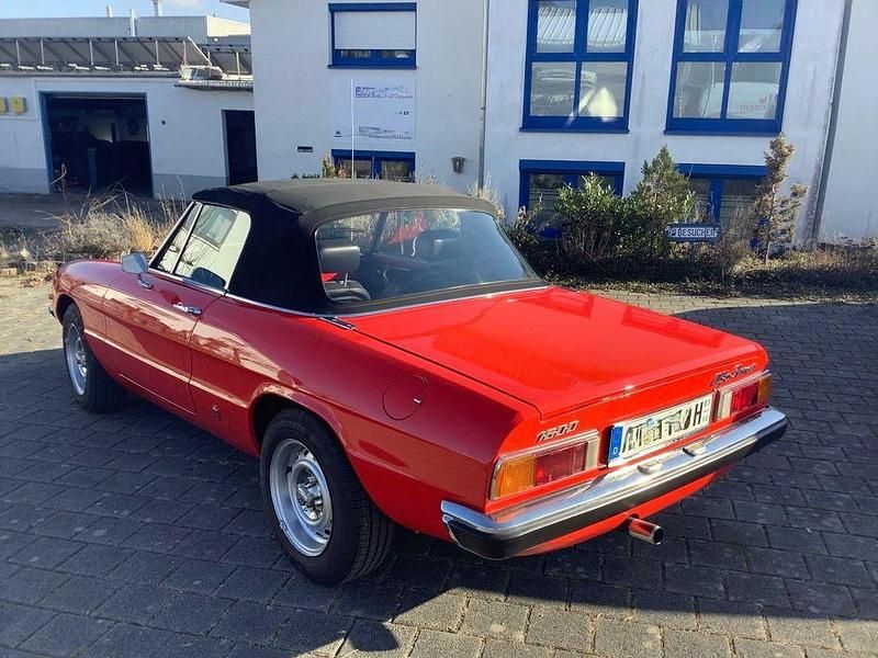 Gebraucht Alfa Romeo Spider 103 PS (75 kW) 1979 Rot Cabrio