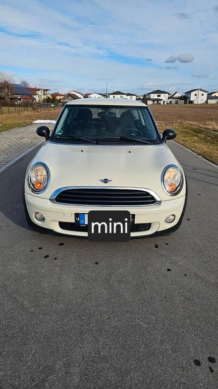 Gebraucht Mini Cooper 95 PS (69 kW) 2009 Weiß Kleinwagen