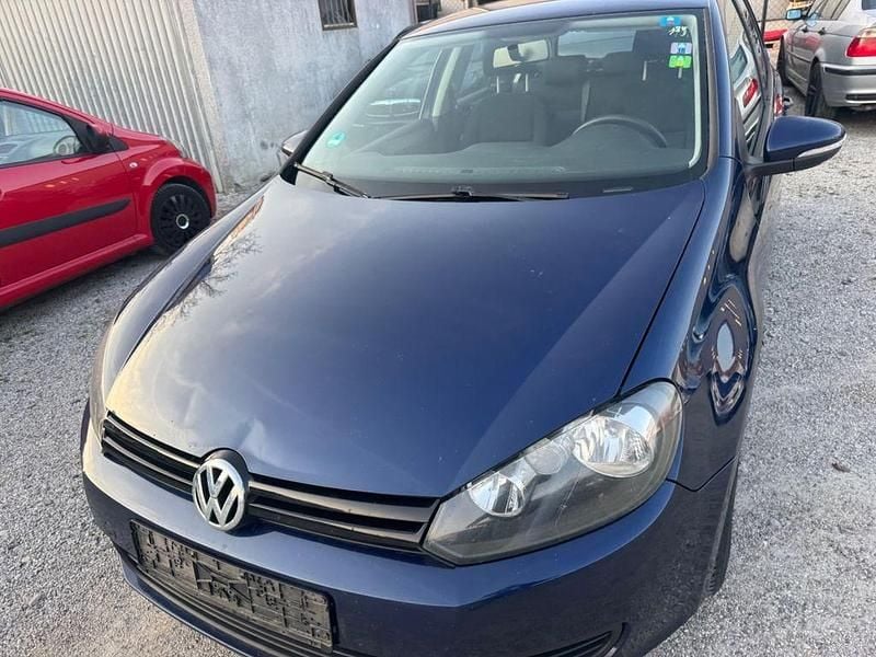 Gebraucht VW Golf VI Trendline 105 PS (77 kW) 2010 Blau Kleinwagen