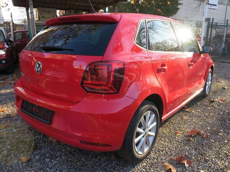 Gebraucht VW Polo Comfortline 75 PS (55 kW) 2015 Flashrot Kleinwagen