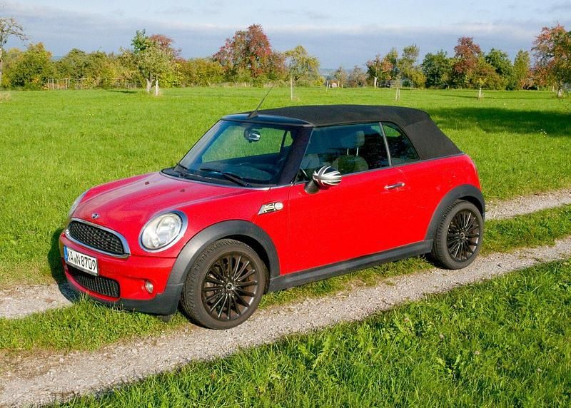 Rot Gebraucht 2011 Mini One Cabriolet Cabrio | 6.500 € (Fairer Preis) - Bild 1/4