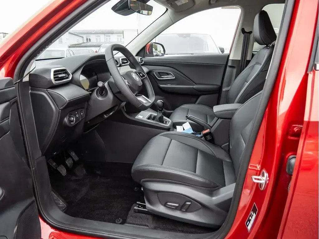 Gebraucht MG ZS Comfort 116 PS (85 kW) 2026 Diamond red SUV