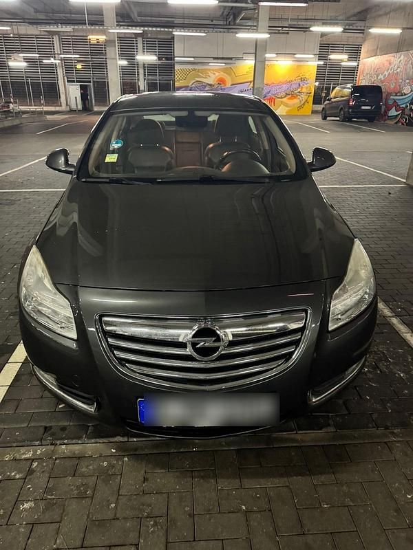 Gebraucht Opel Insignia 260 PS (191 kW) 2009 Grau Limousine
