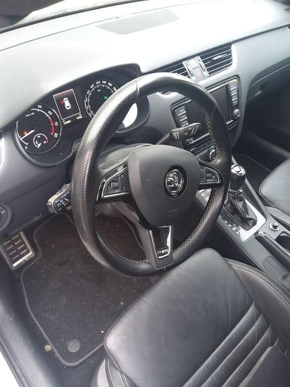 Gebraucht Skoda Octavia RS 220 PS (161 kW) 2014 Weiß Kleinwagen