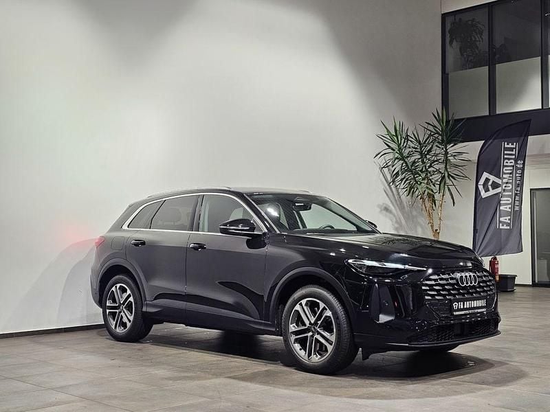 Second-hand Audi Q5 204 CP (150 kW) 2025 Negru SUV