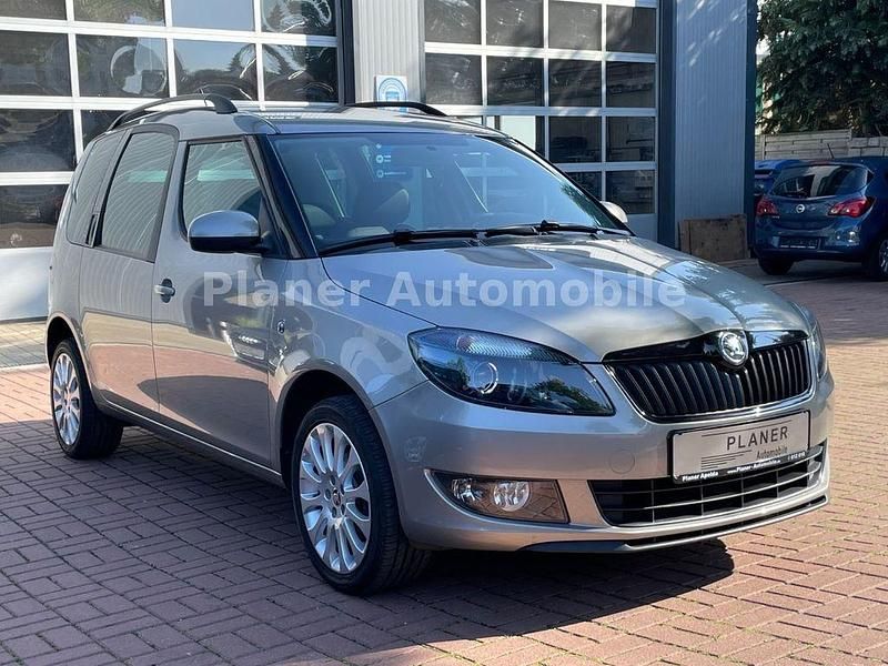 Beige Gebraucht 2015 Skoda Roomster Best of Kombi | 10.990 € (Teuer) - Bild 1/4