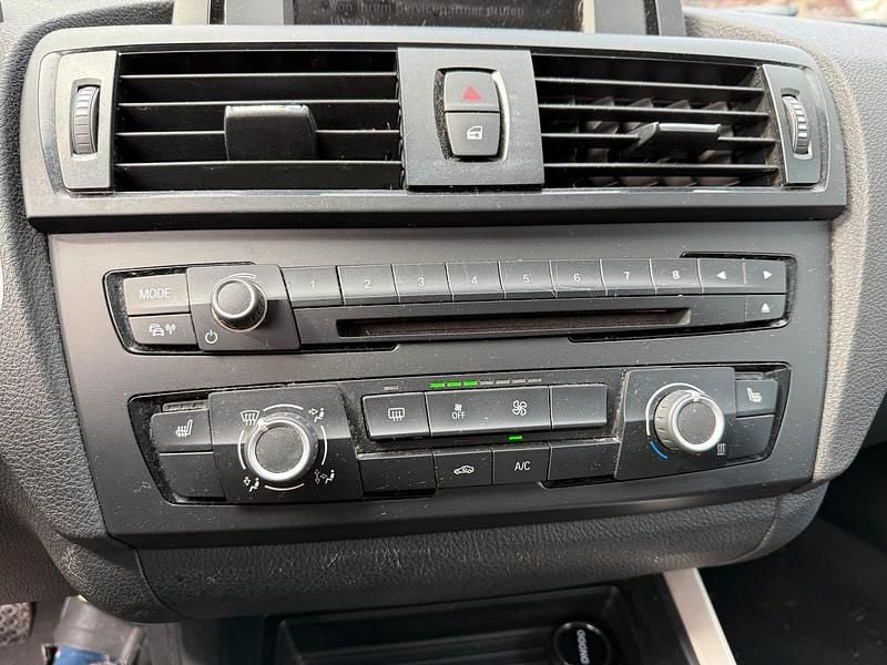 Gebraucht BMW 114 105 PS (77 kW) 2014 Weiß Kleinwagen