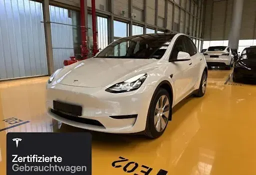 Gebraucht Tesla Model Y RWD 188 kW (256 PS) 2024 Weiß SUV