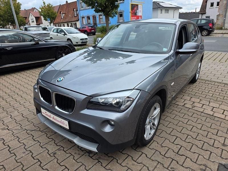 Grau Gebraucht 2011 BMW X1 Sport Line SUV | 8.999 € (Guter Preis) - Bild 1/4