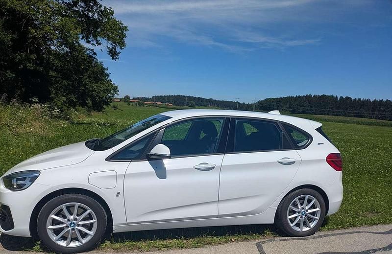 Gebraucht BMW 225 Advantage 136 PS (100 kW) 2018 Weiß Kombi