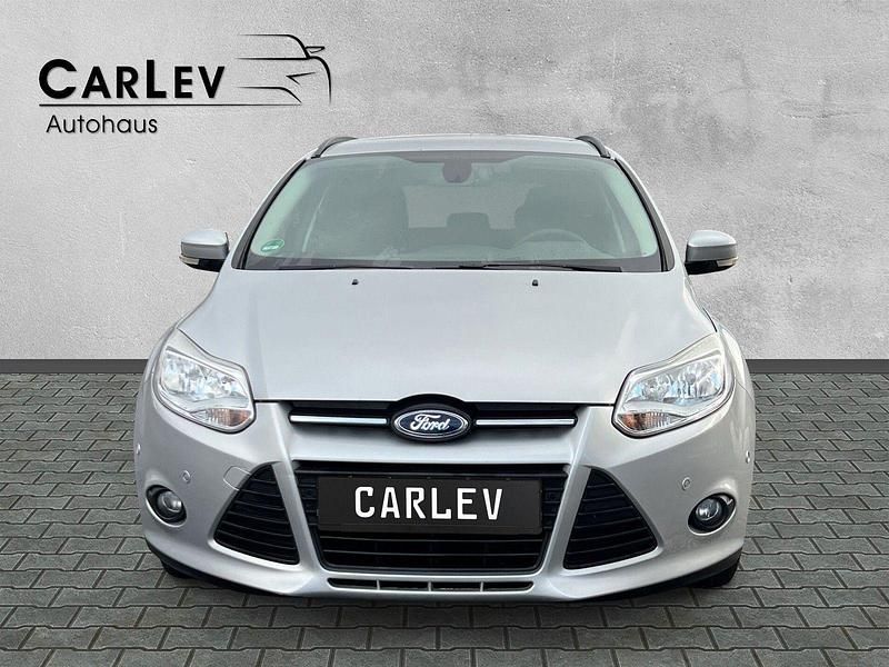 Gebraucht Ford Focus Trend 125 PS (91 kW) 2014 Silber Kombi